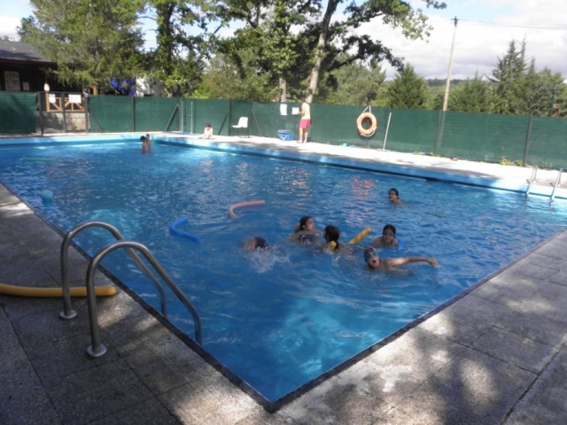 Juegos en piscina